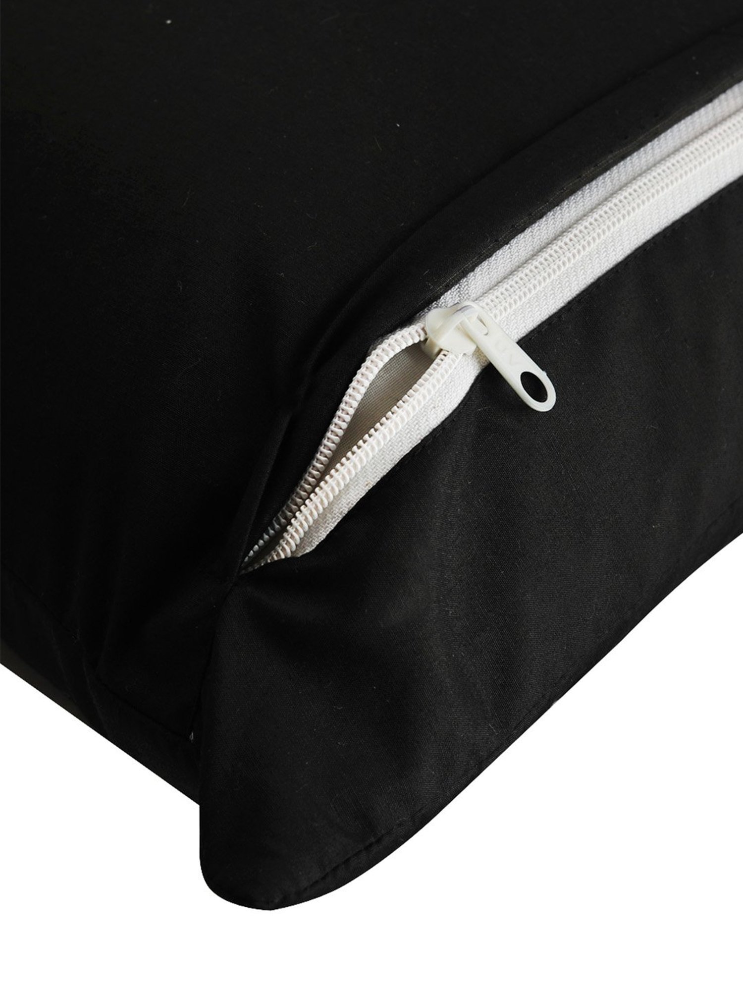 VarEesha Multicolor Cotton Cushion Cover - Set of 2