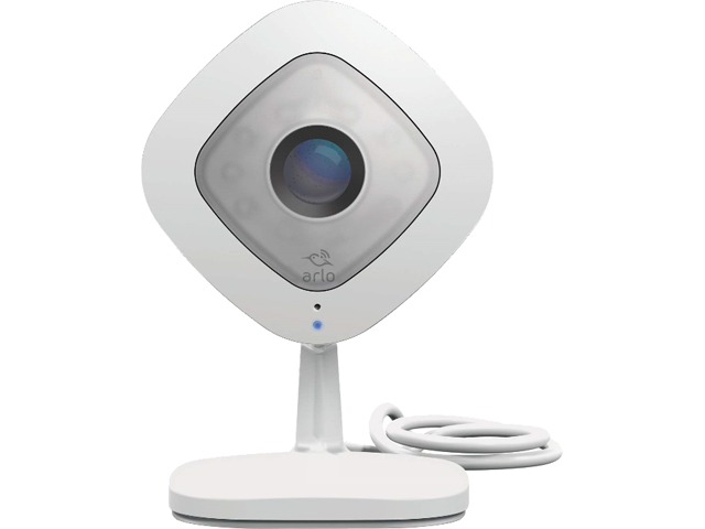 Arlo Q - 1080p HD Wi-Fi Security Camera with 2 Way Audio with Free Arlo Basic 7-Day Cloud Storage Recording - VMC3040-100NAS