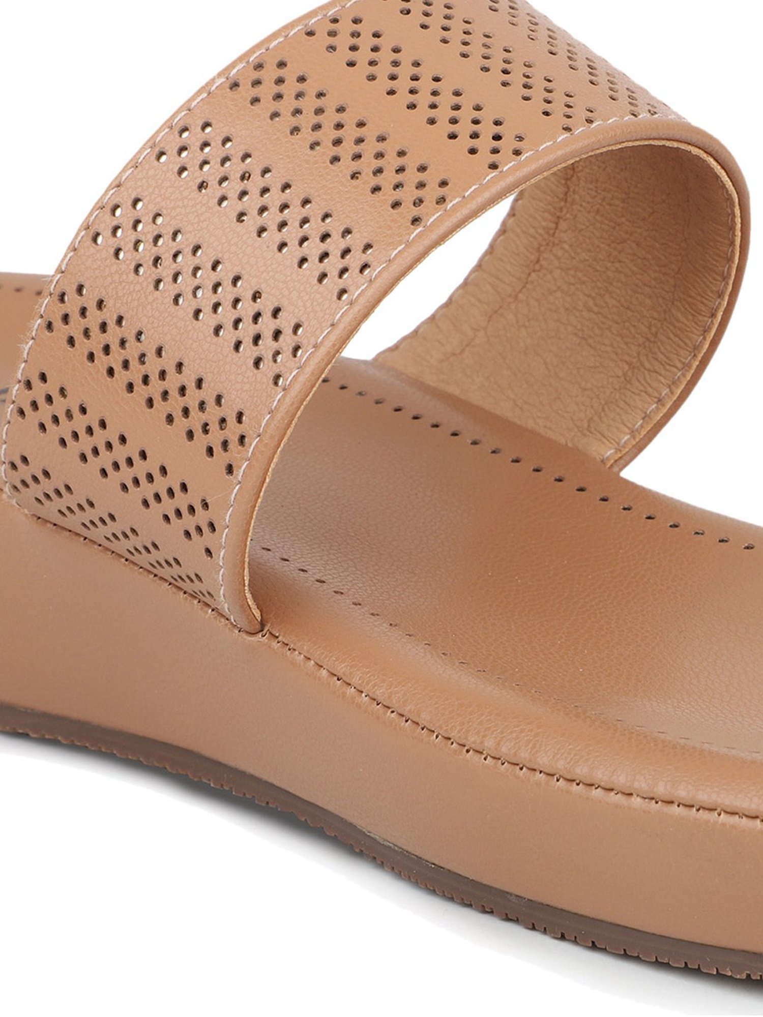 Inc.5 Women's Beige Toe Ring Wedges