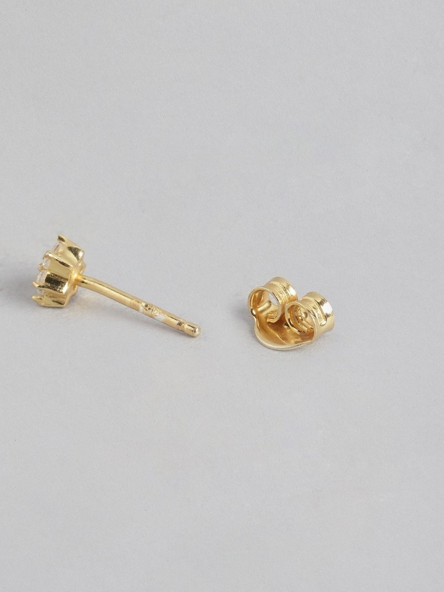 Zavya Enchanting Floral 92.5 Sterling Silver in Gold Plating Stud