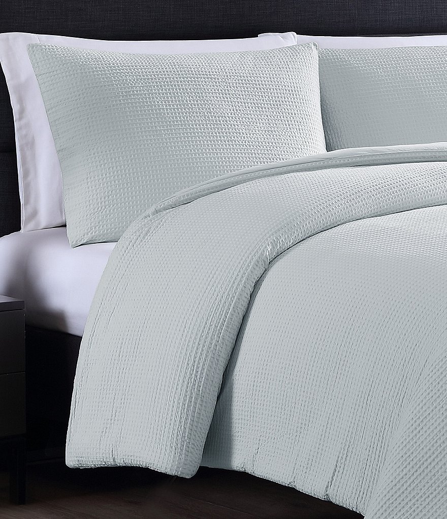 J. Queen New York Vera Bedding Collection