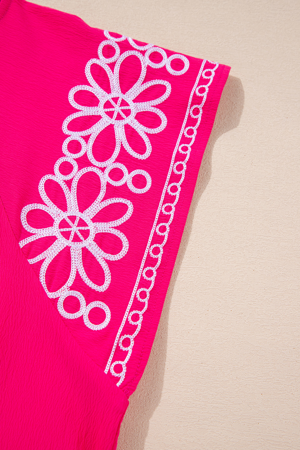 Rose Leopard Print V Neck Plus Size Tee