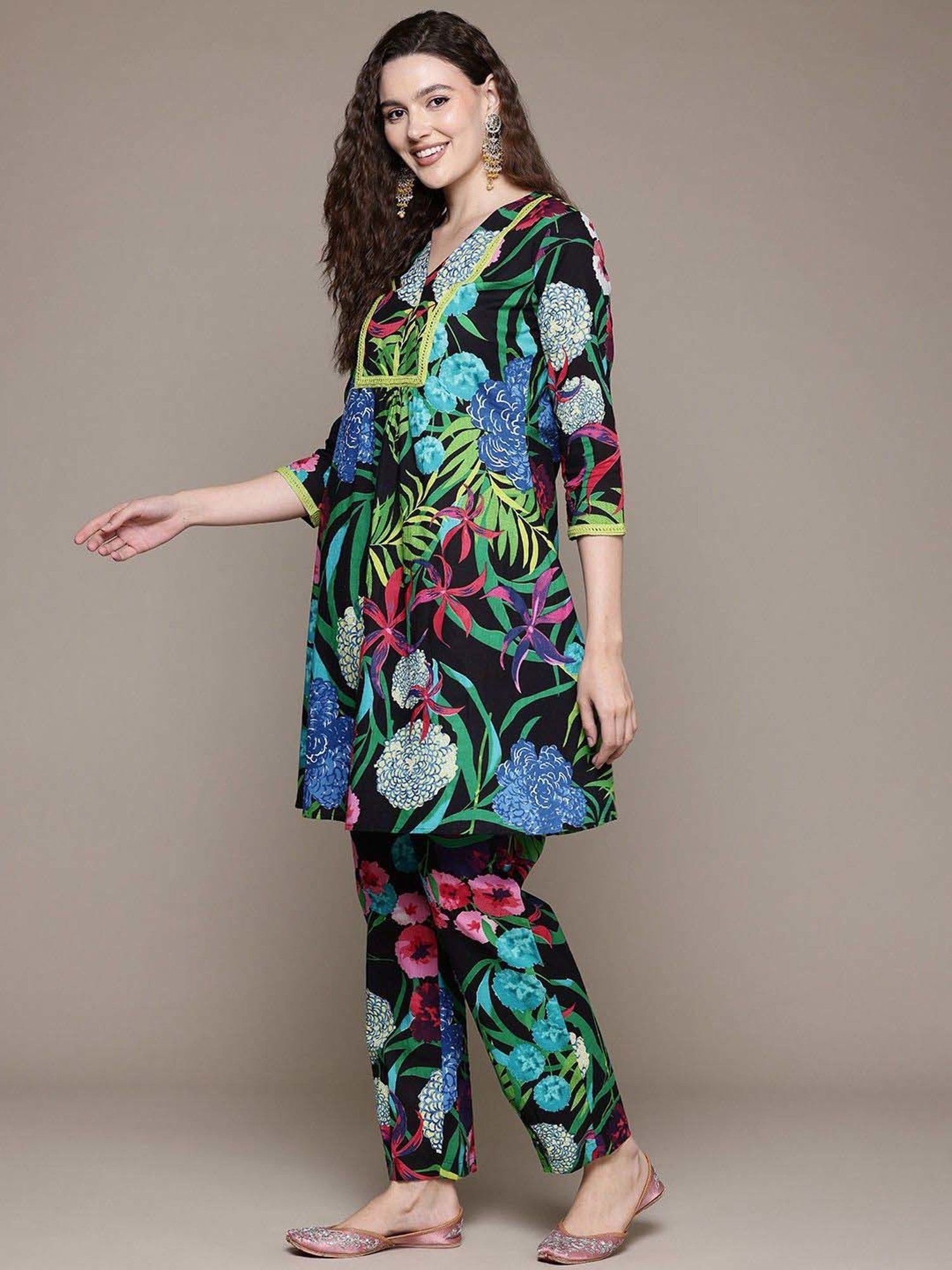 READIPRINT FASHIONS Black Cotton Printed Kurta Pant Set