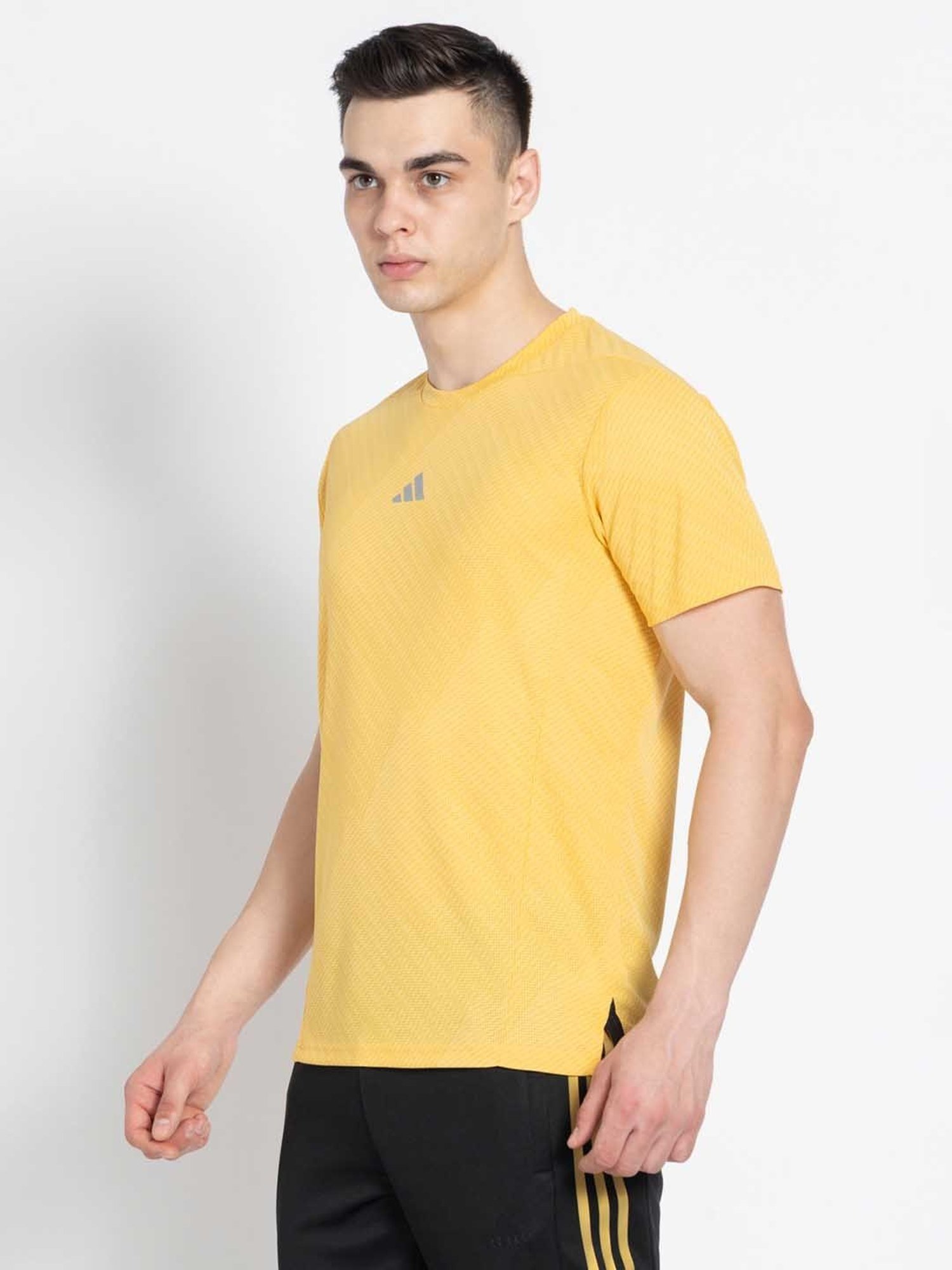 Columbia Black Regular Fit Sports T-Shirt