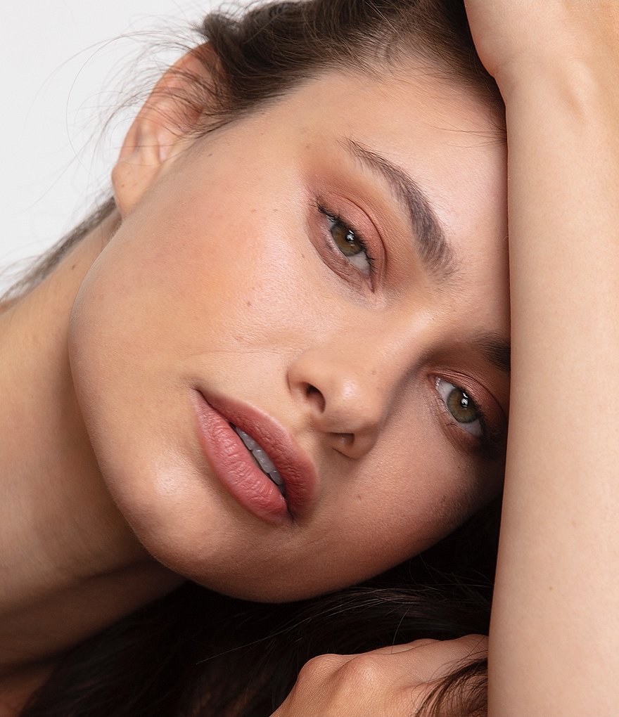 Smashbox Halo Healthy Glow Tinted Moisturizer Broad Spectrum SPF 25