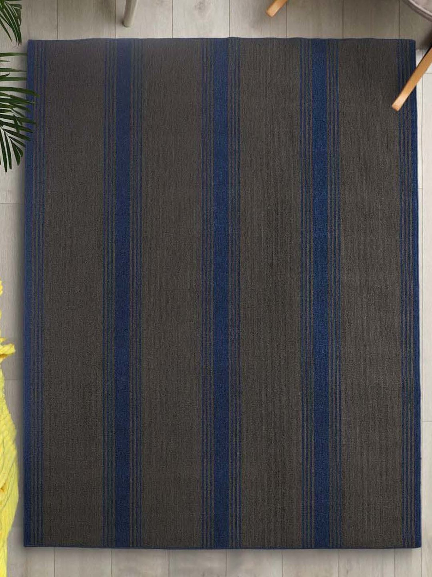 Saral Home Grey & Navy Polypropylene Medium Antiskid & Washable Power Carpet