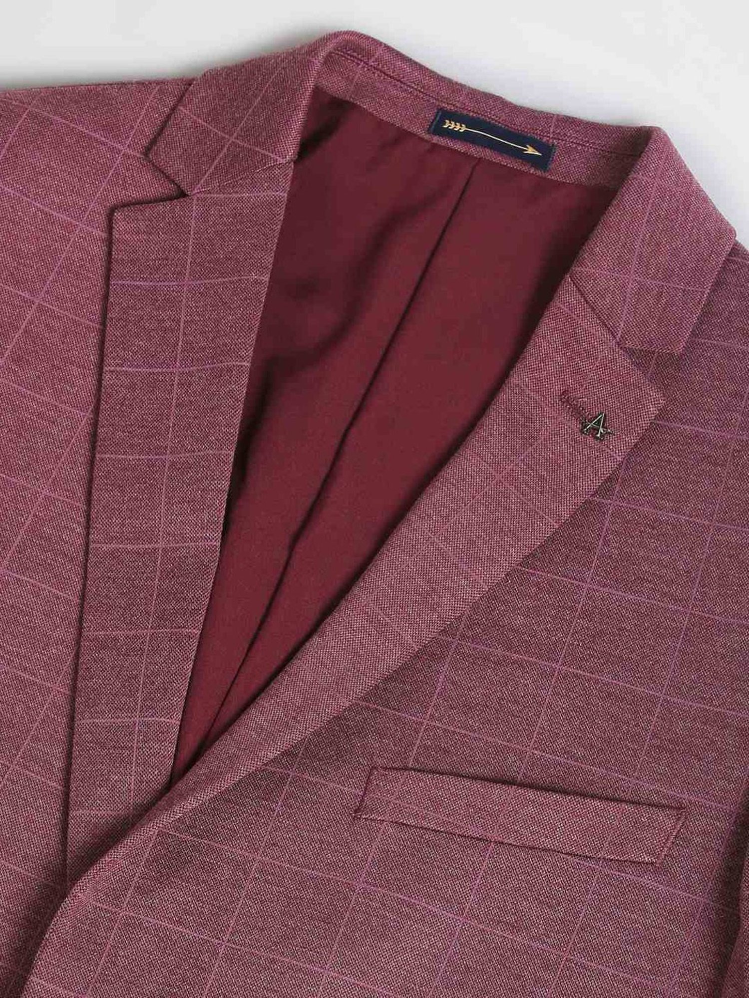 Arrow Sports Green Regular Fit Texture Waistcoat