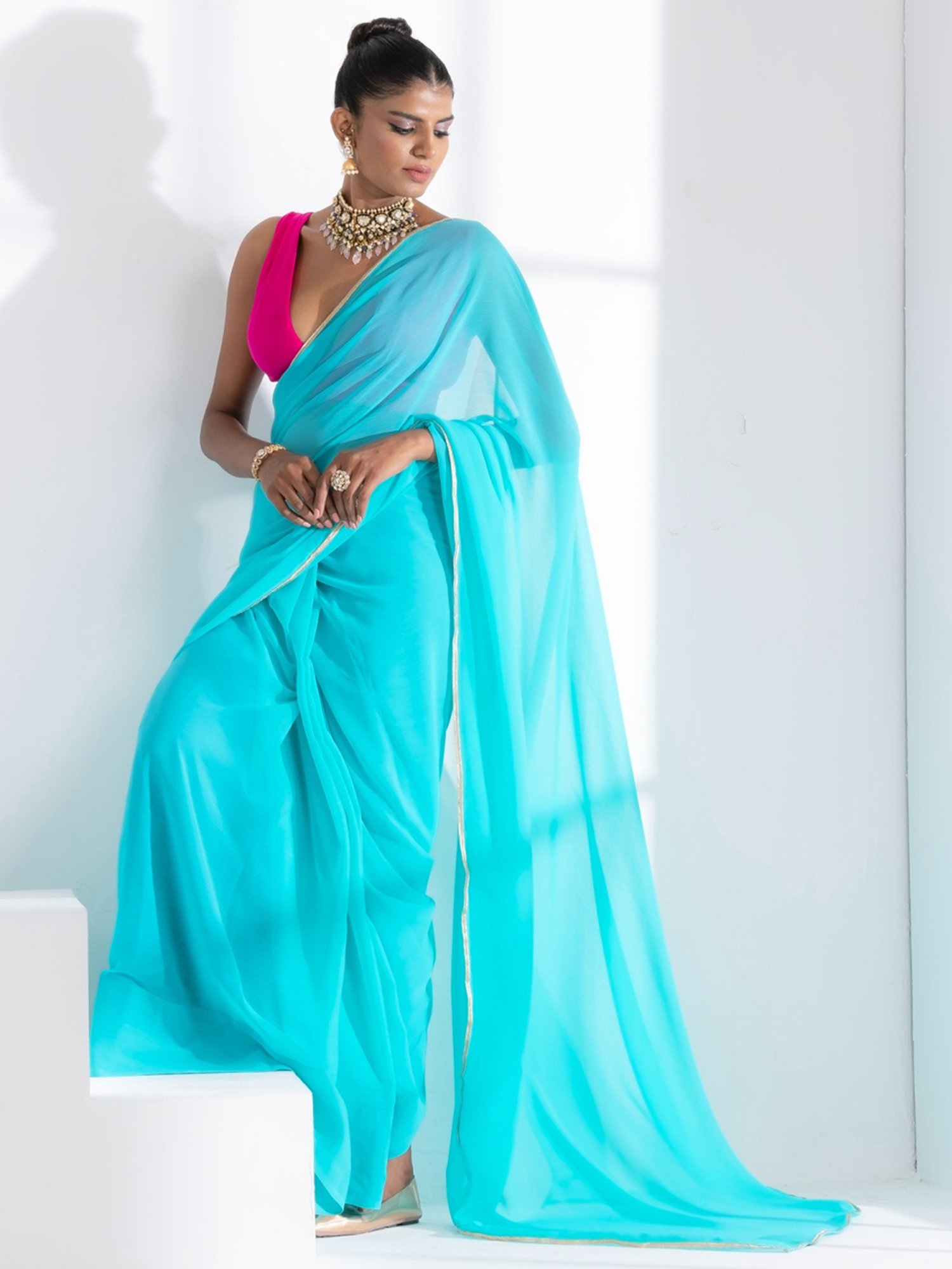 Swtantra Aqua Blue Plain Saree With Unstitched Blouse