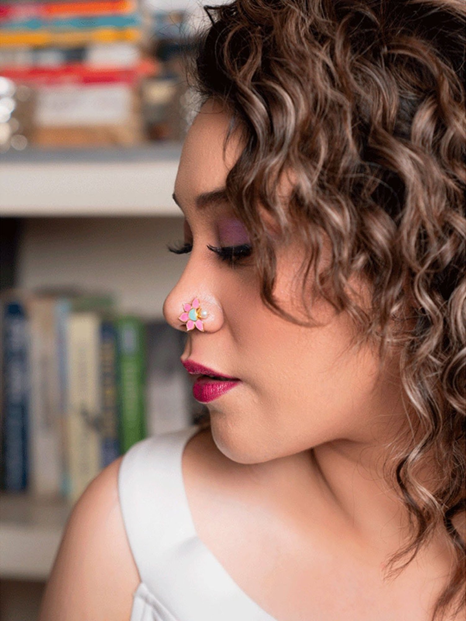 Zavya 92.5 Sterling Silver Floral Nosepin for Women