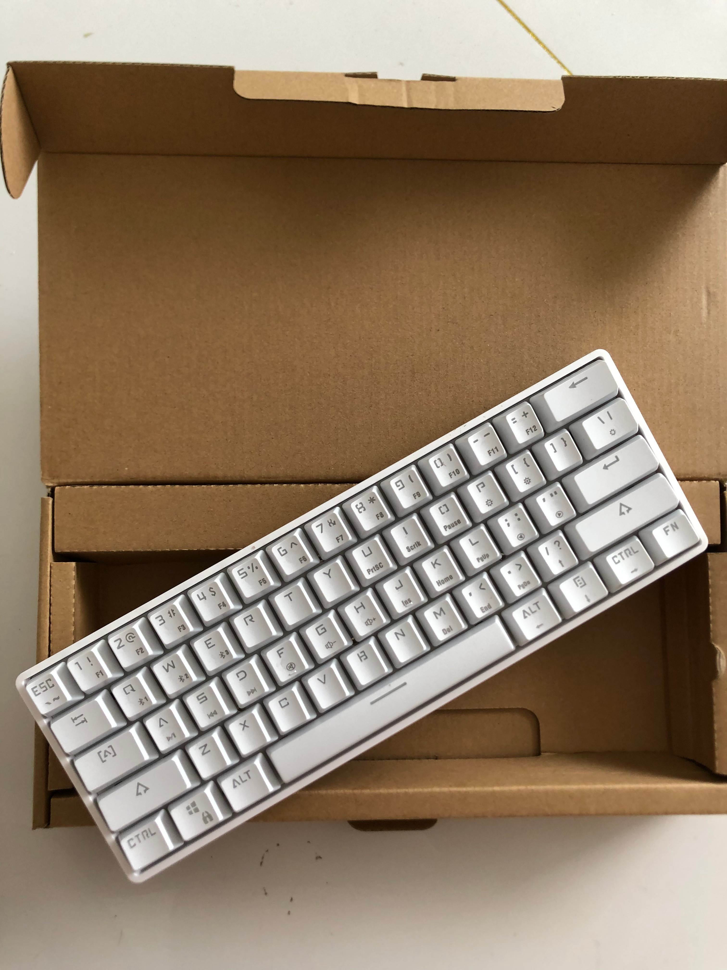 Anne Pro 2 60% Mechanical Keyboard Wired/Wireless Dual Mode Full RGB Double Shot PBT - Brown Switch