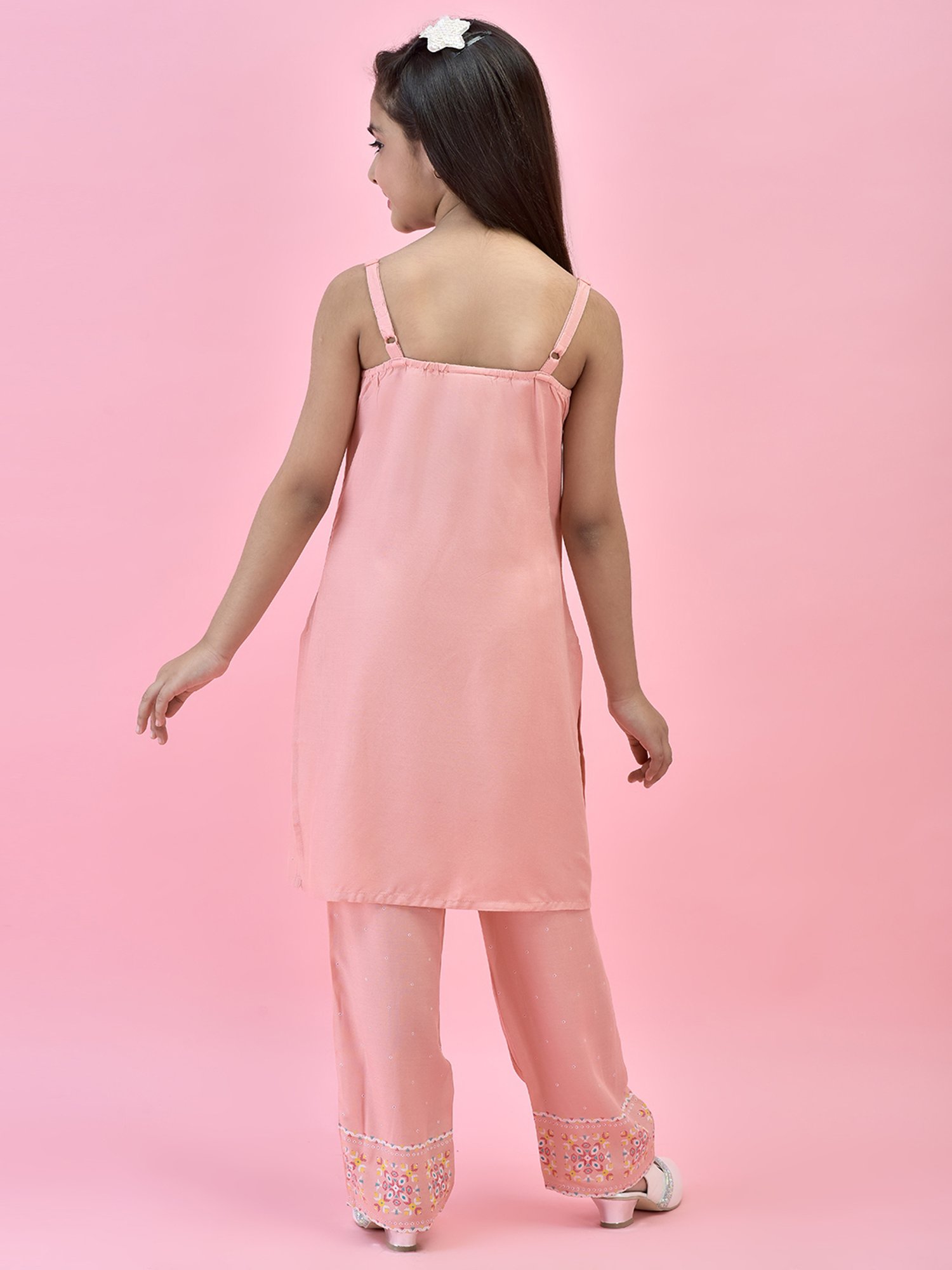 Juniper Girls Pink Printed Kurta With Pants