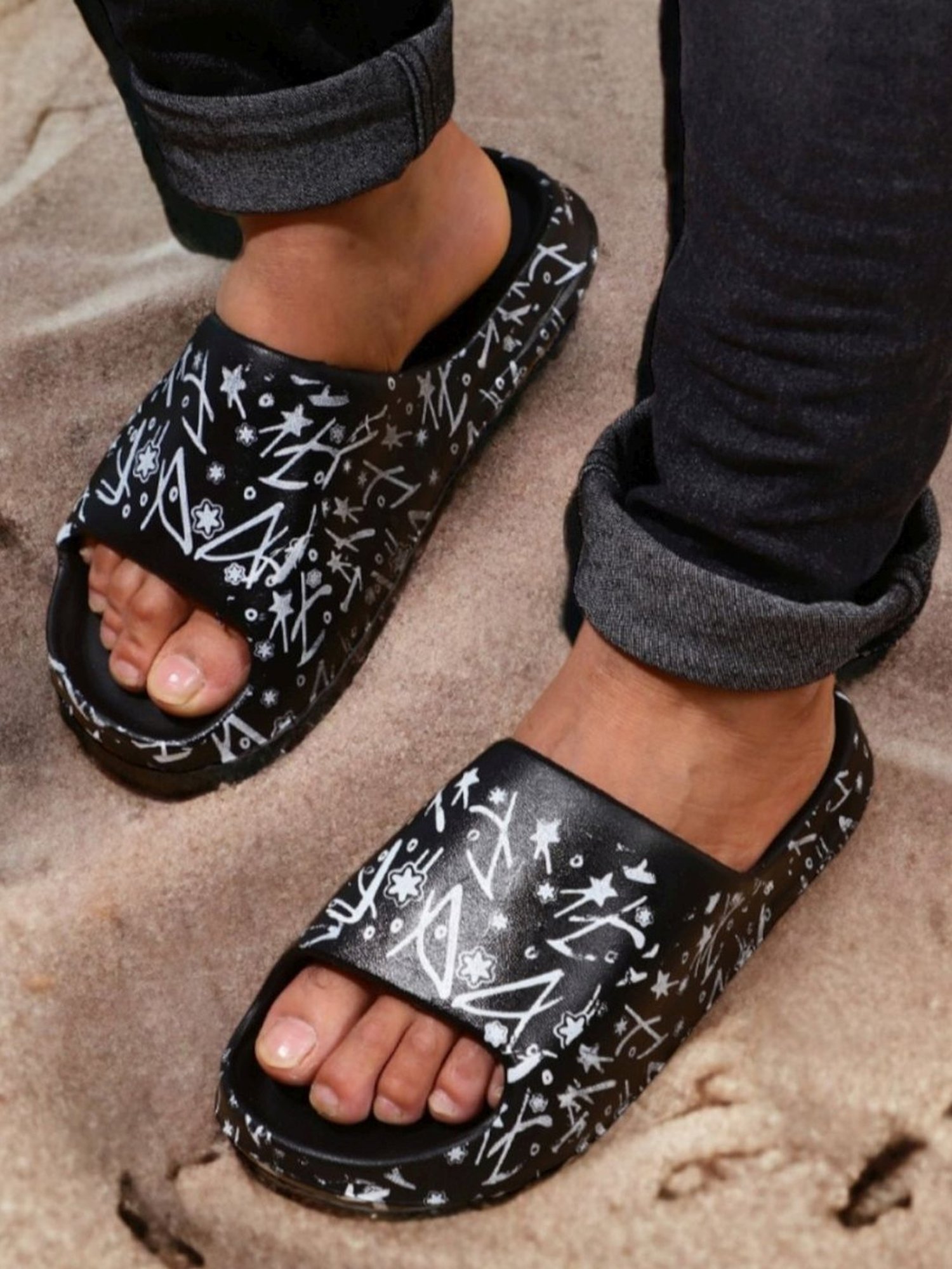 Pampy Angel Men's Black Slides