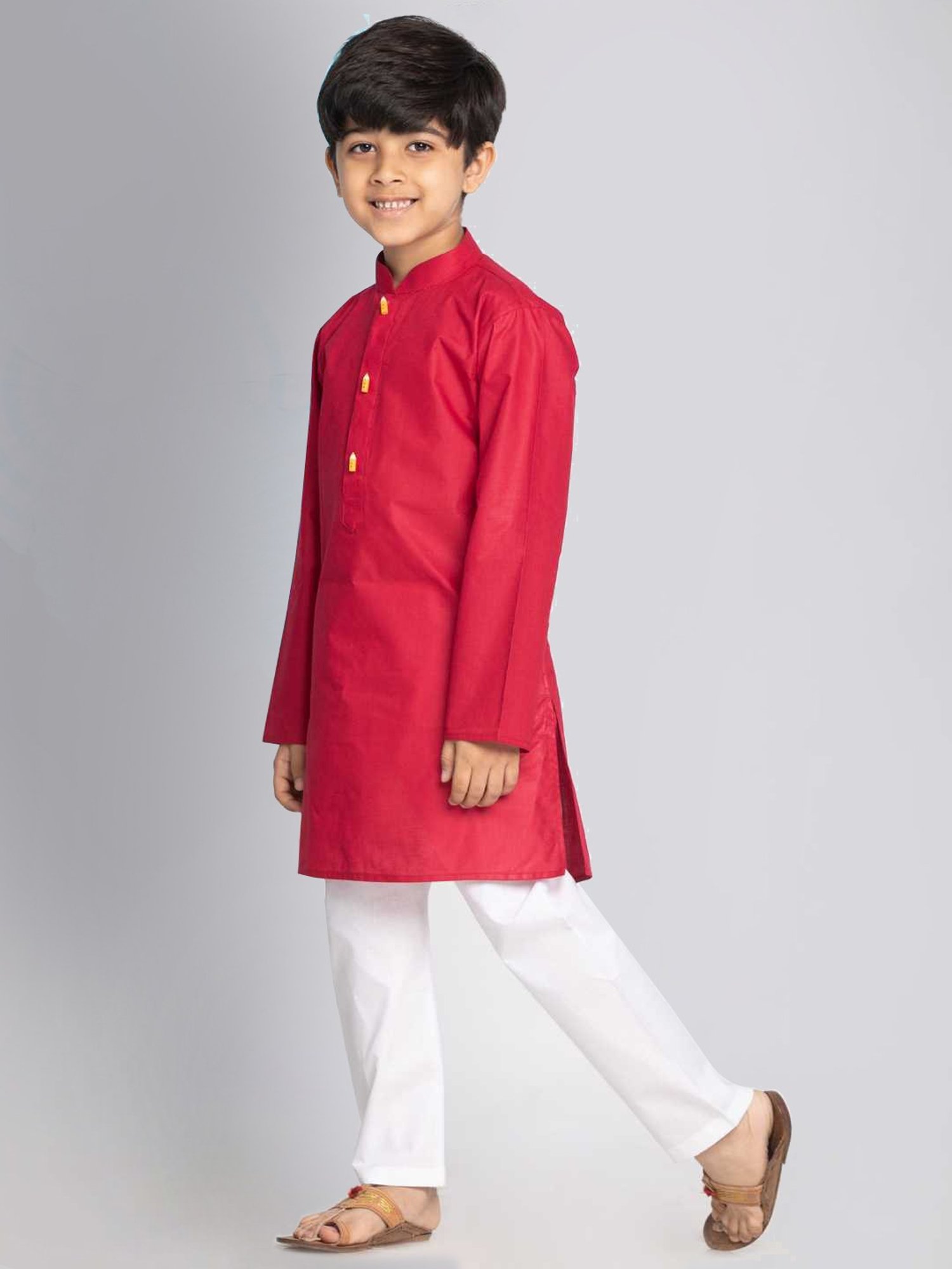 VASTRAMAY Kids Maroon Regular Fit Kurta Set