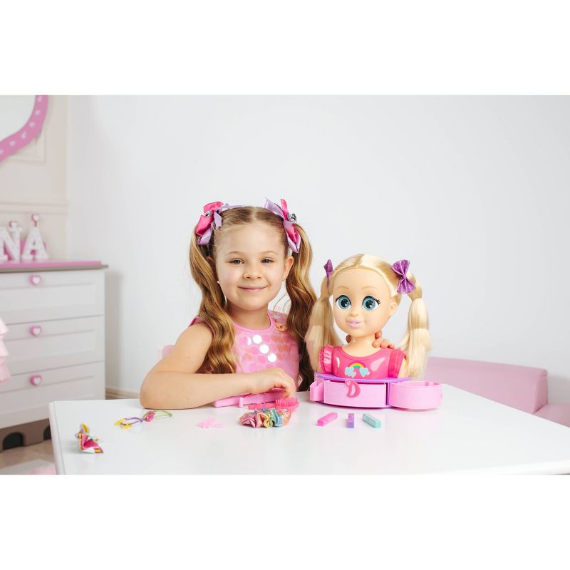 Love, Diana Deluxe Styling Head