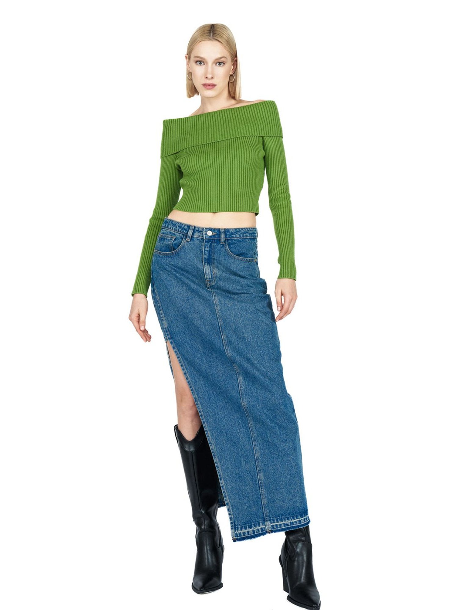 Cover Story Green Regular Fit Pullover