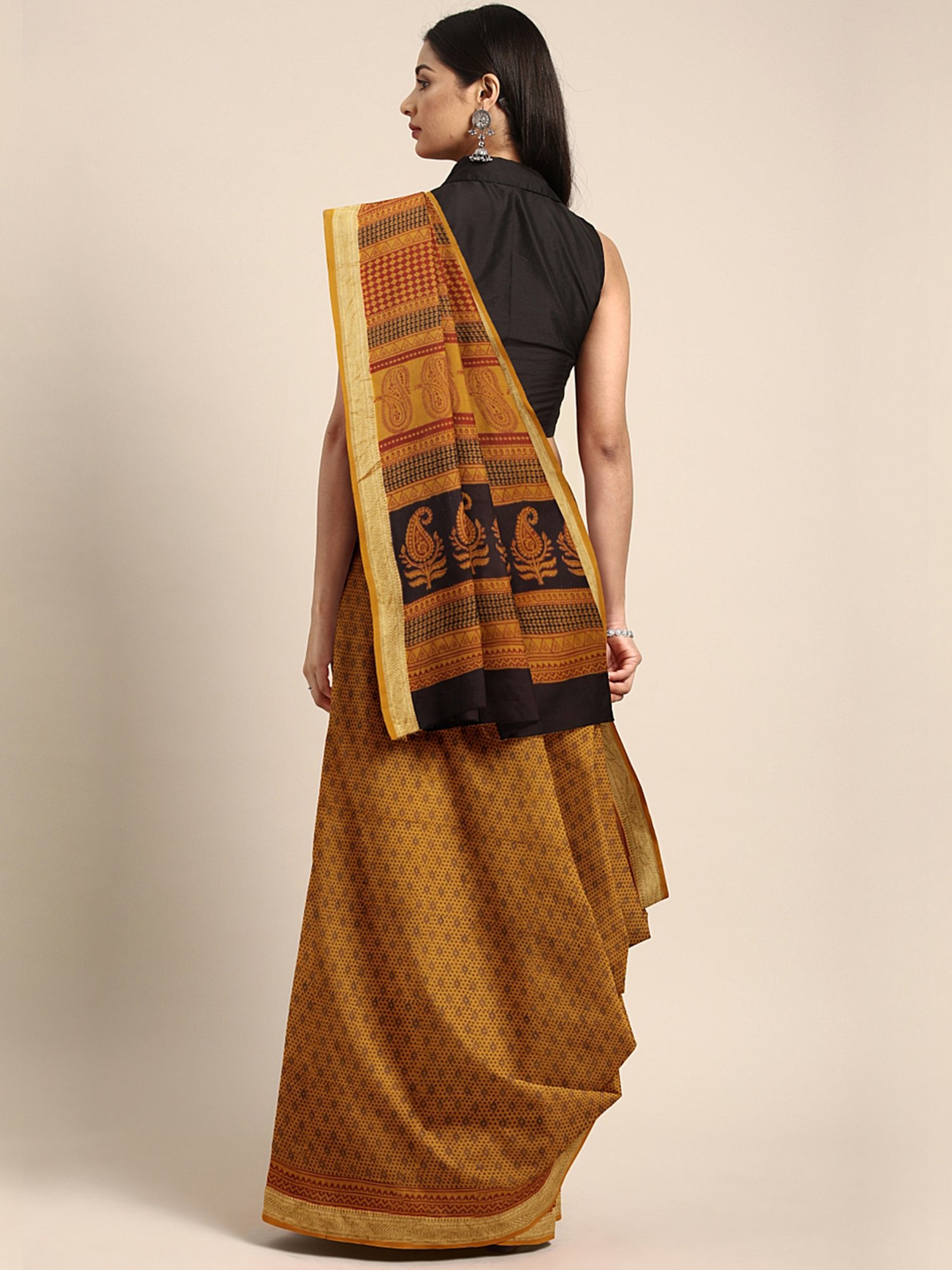 Kalakari India Yellow Cotton Printed Saree With Unstitched Blouse