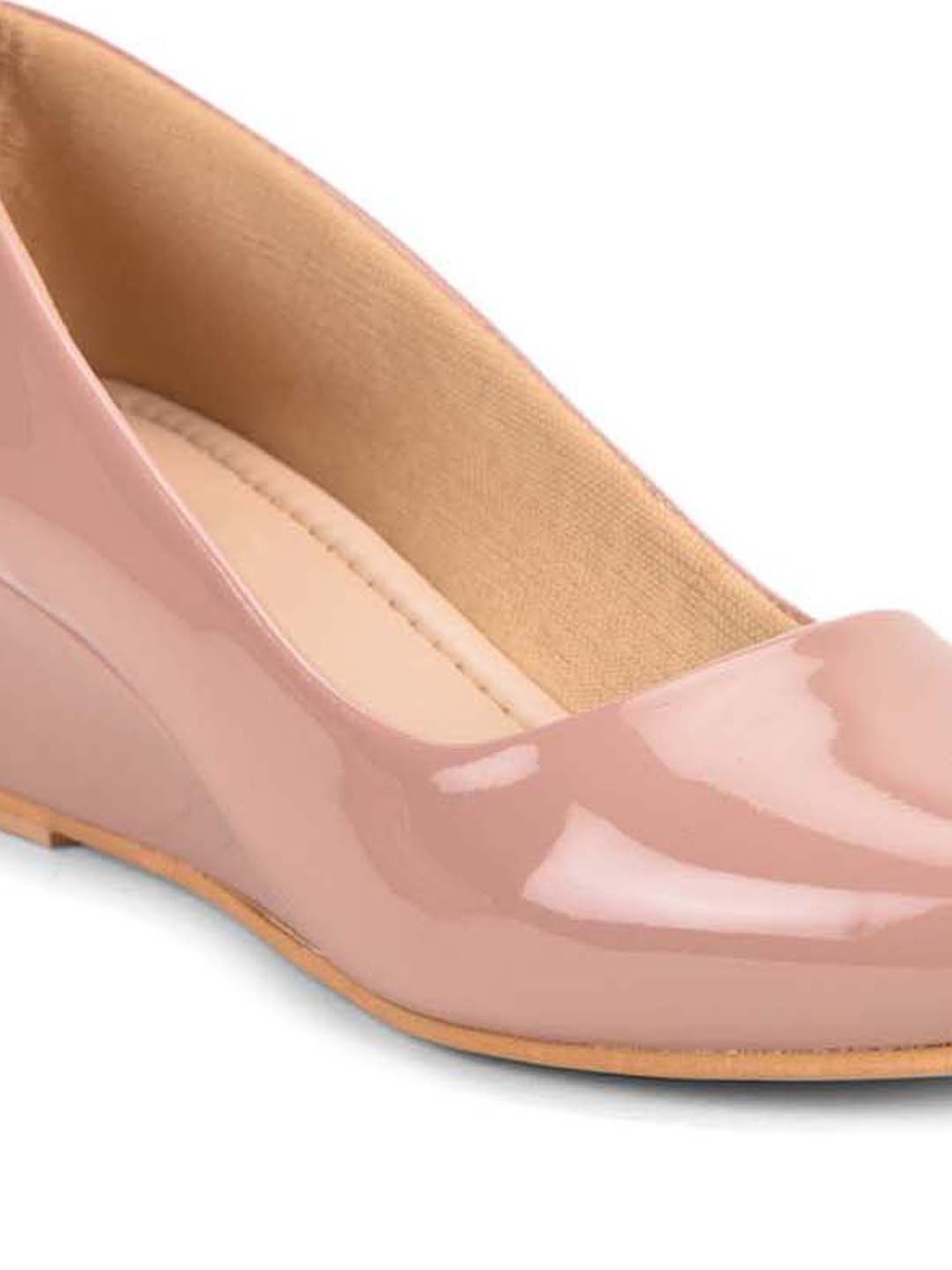 Salario Women's Nude Wedge Pumps