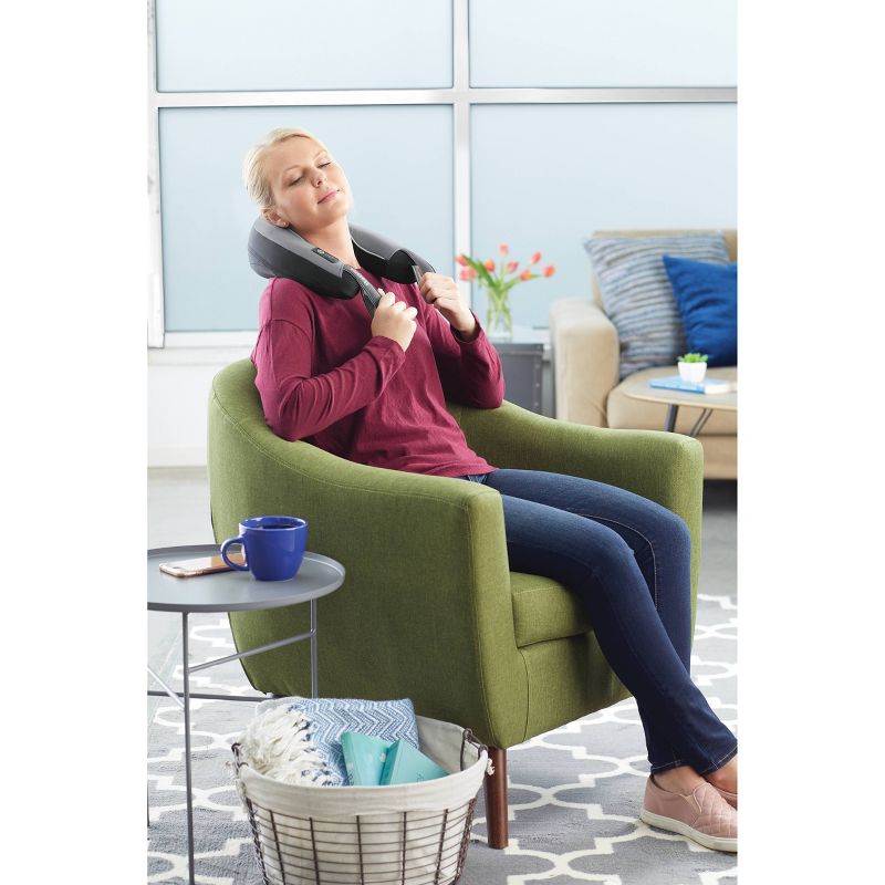 HoMedics Pro Therapy Vibration Neck Massager with Soothing Heat