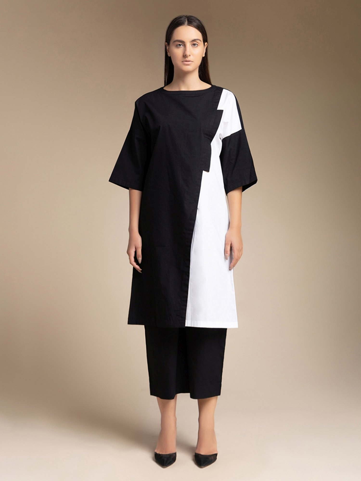 House of Manaa Black Hom Allure Kurta with Pallazo