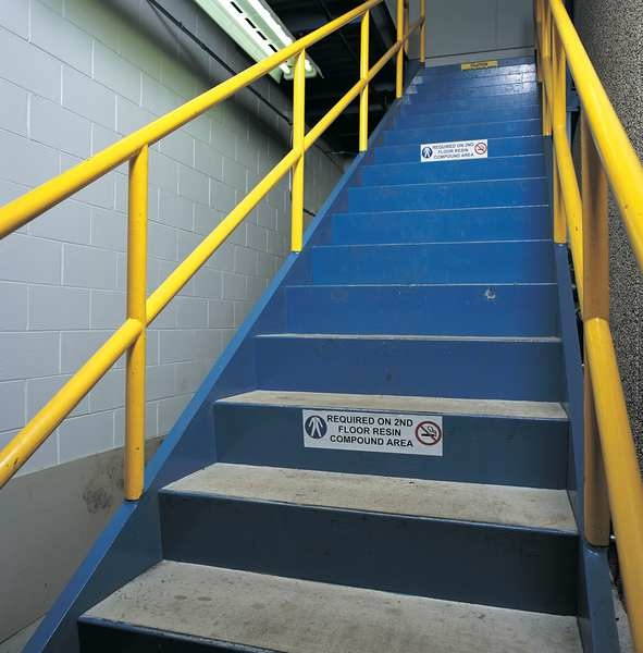 DYMO Rhino 4200 Industrial Label Maker Carry Case Kit with Roll of 1/2