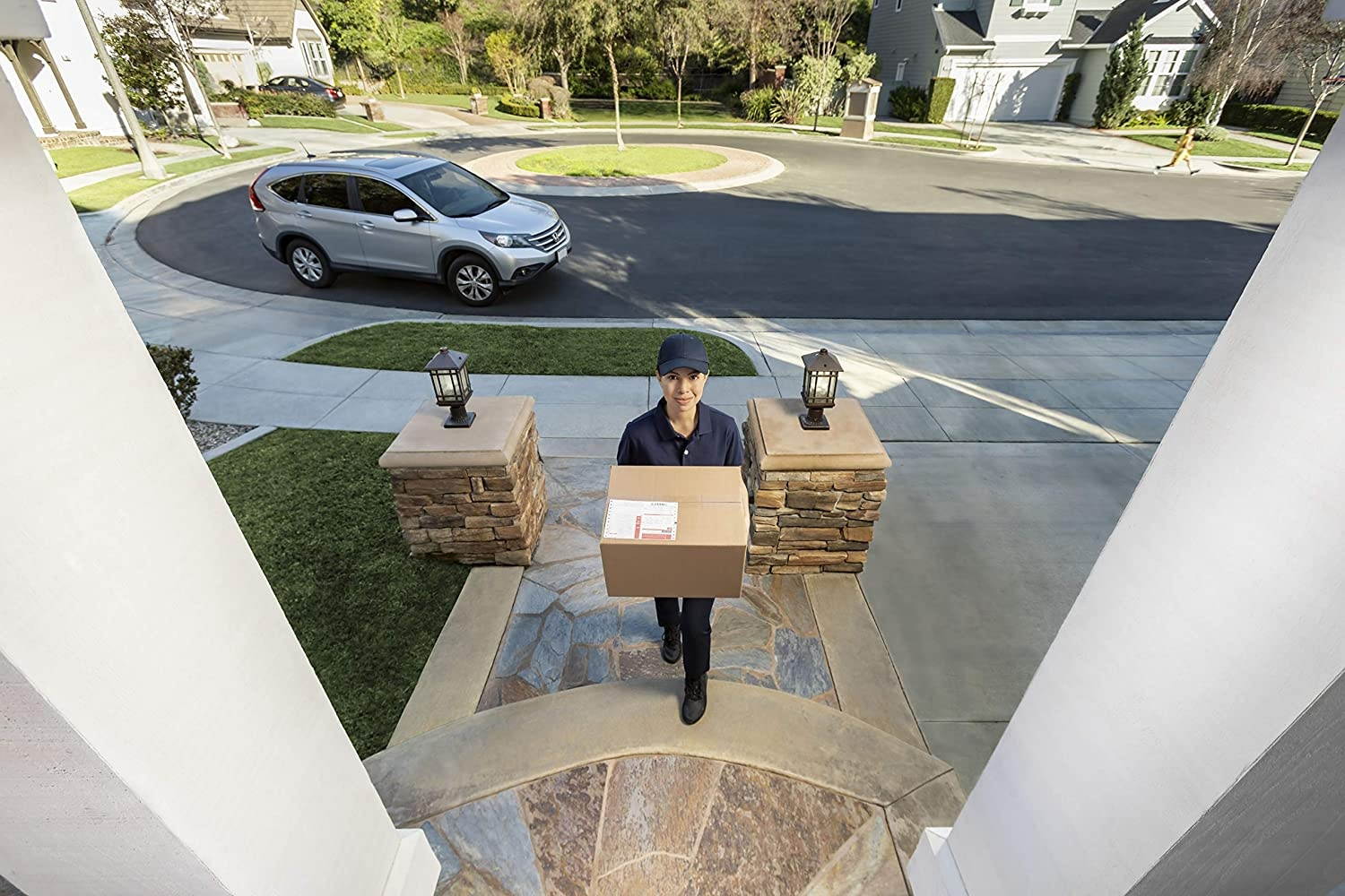 Lorex 4K HD Weatherproof Indoor/Outdoor Security System, 4 x 4K Ultra HD Bullet Cameras w/Advanced Motion Detection |Color Night Vision & Smart Home Compatibility - 2TB 8 Channel DVR