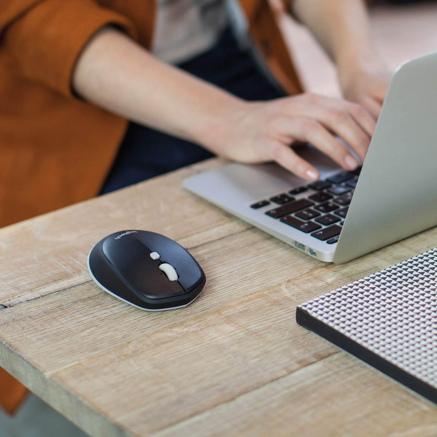 Logitech M535/M337 Bluetooth Wireless Laser-grade optical 1000 dpi Mouse - Grey