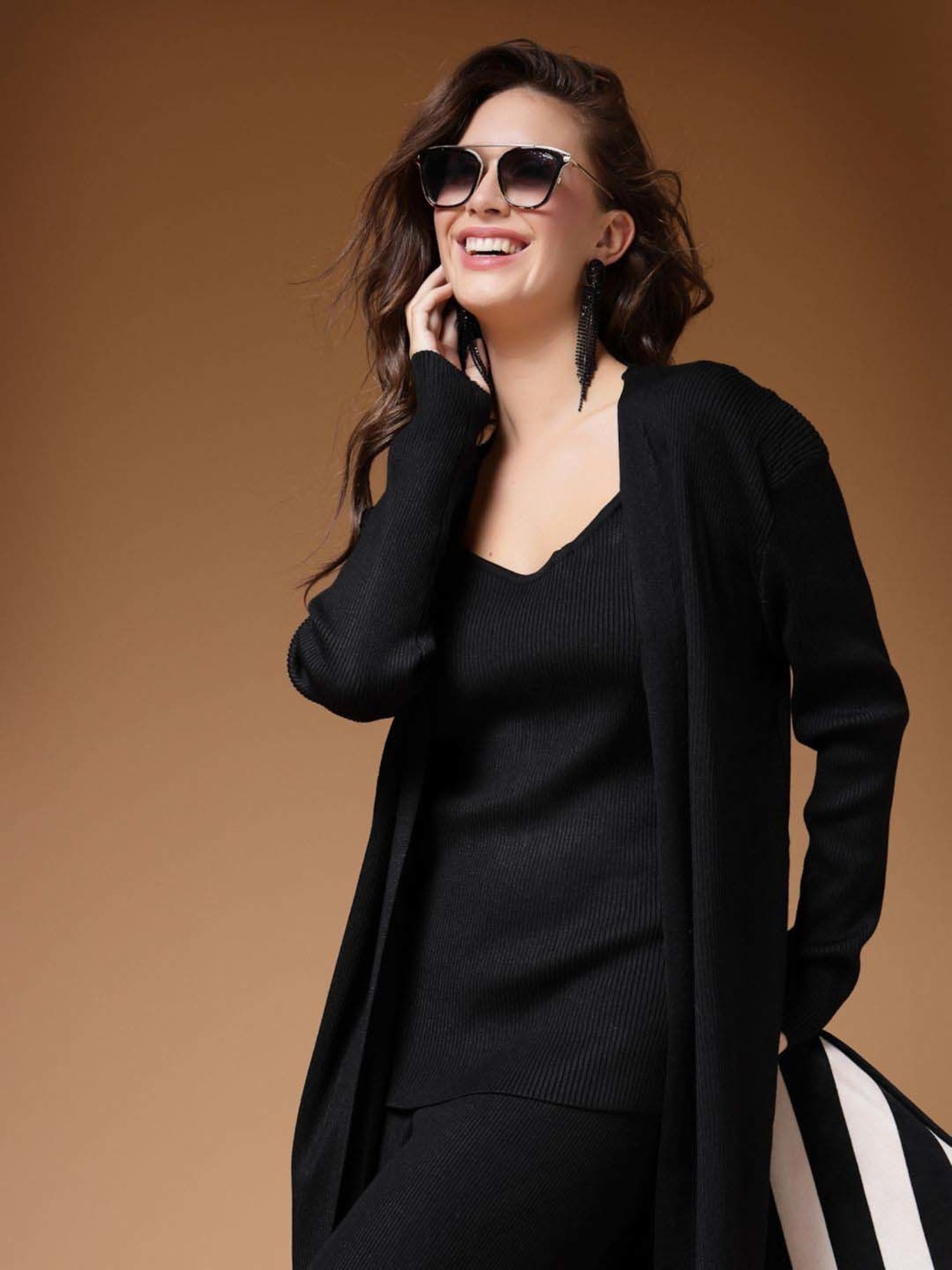 Mafadeny Black Plain Top Pants Set With Shrug