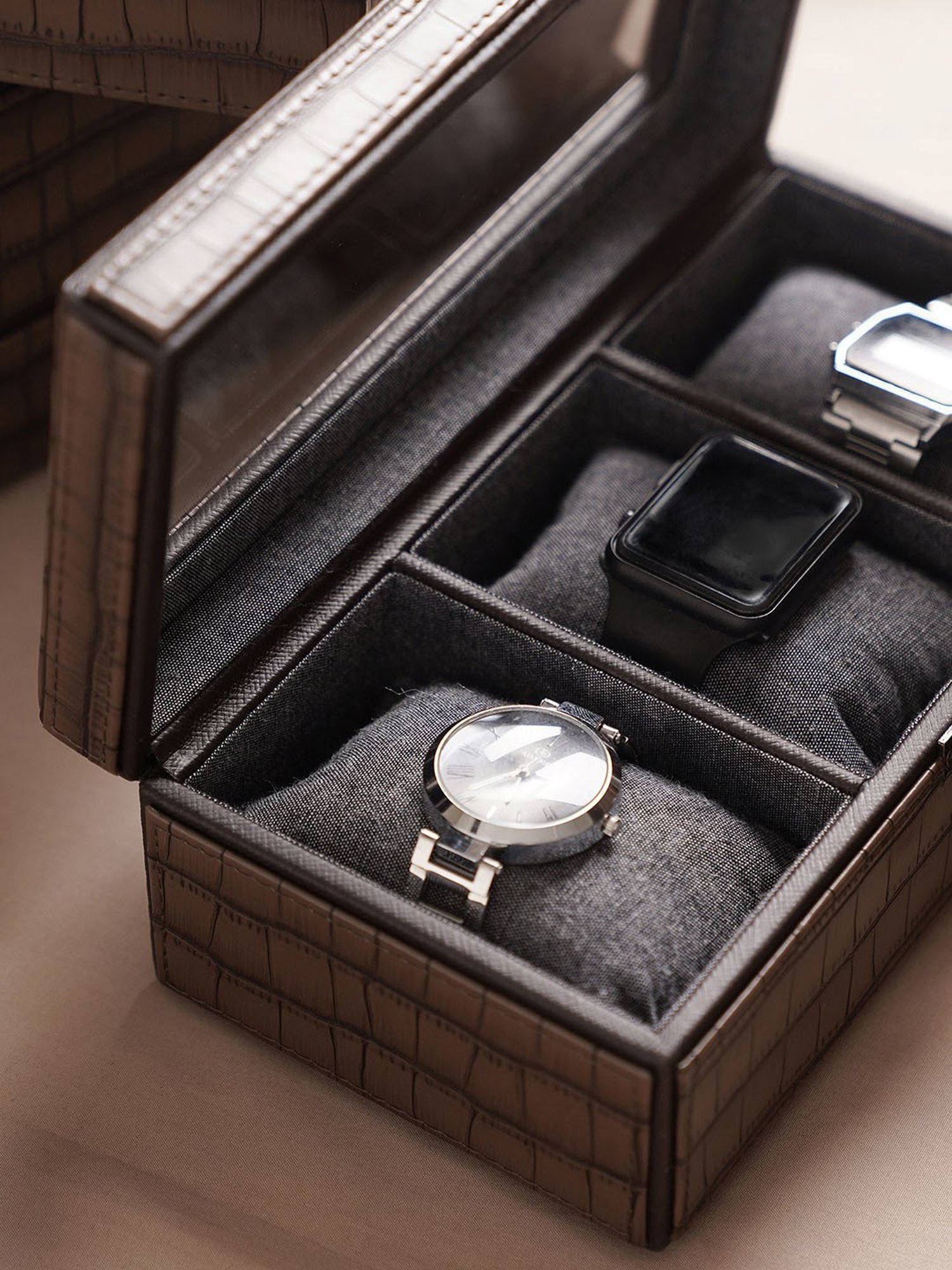 Pure Home and Living Brown Leather Watch Organiser