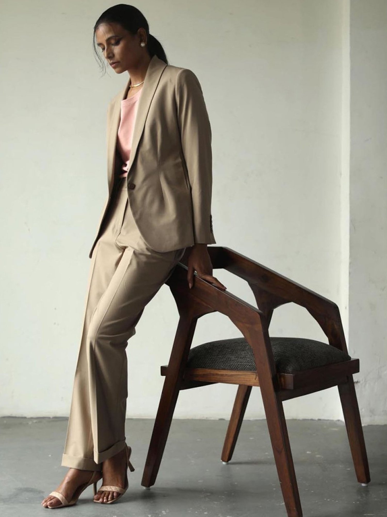 Qua Beige The Menaka Blazer