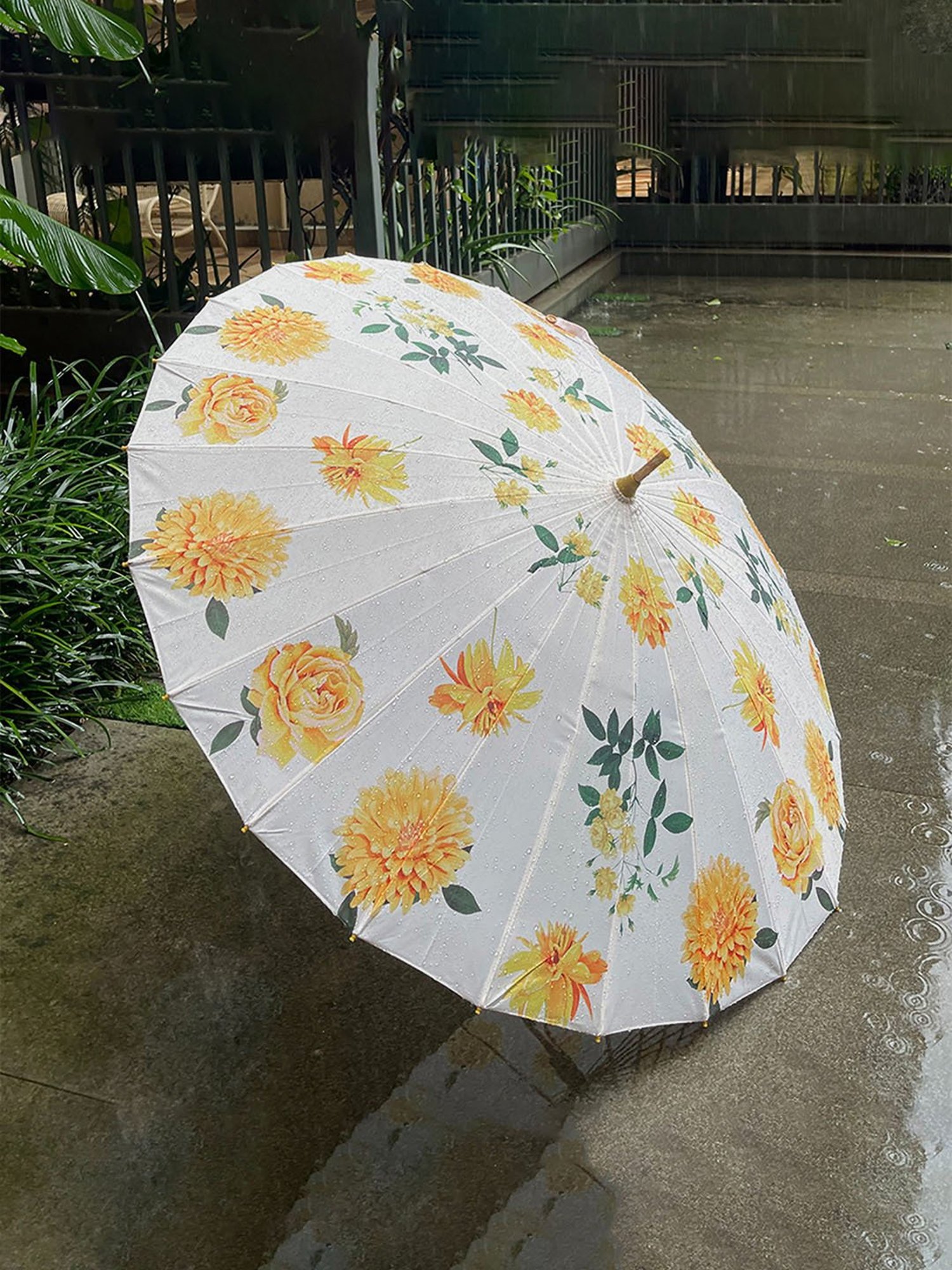 Little Surprise Box LLP Yellow Polyester Kids Umbrella