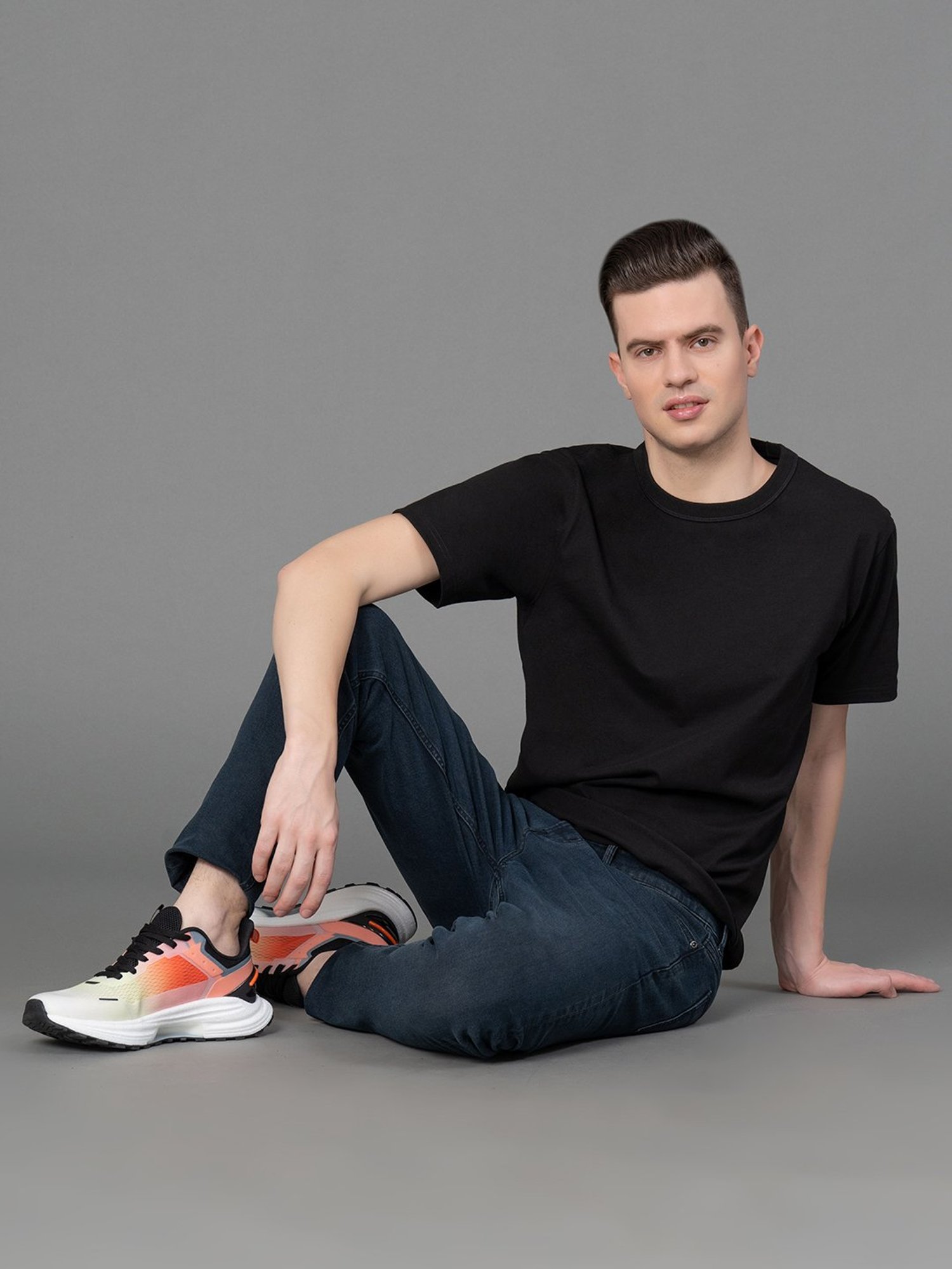 Red Tape Black Regular Fit Cotton Crew T-Shirt