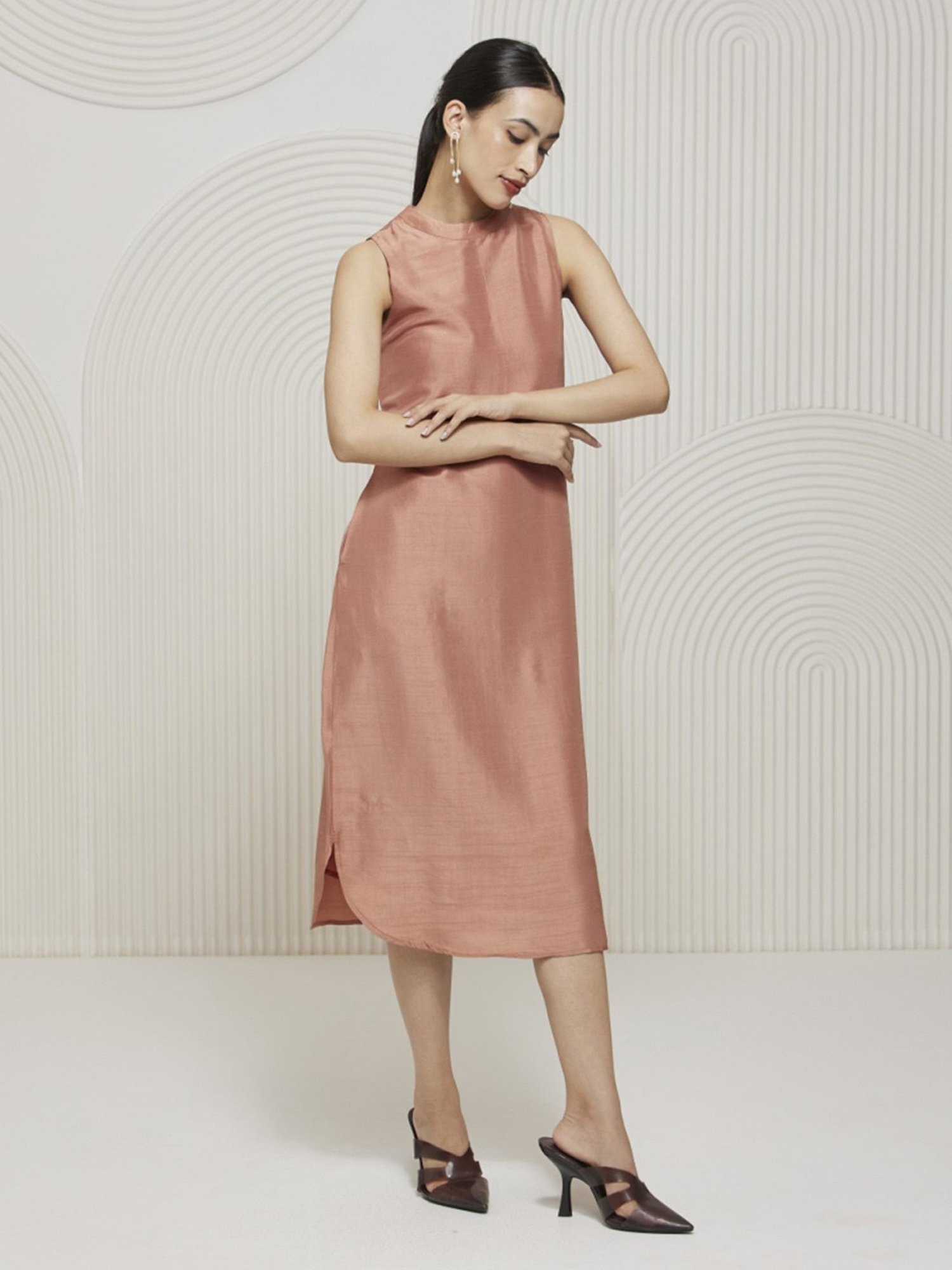 Artagai Salmon Pink Elevated Basics Band Collar Sleeveless Dress with Curved Hemline