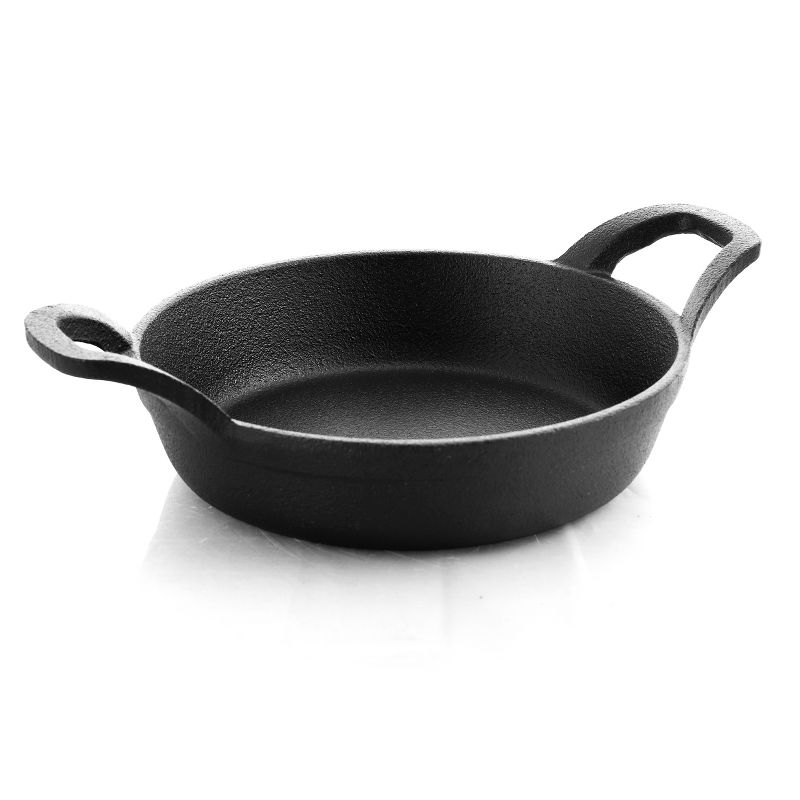 General Store Addlestone 6.3 Inch Round Cast Iron Mini Server with Wood Base