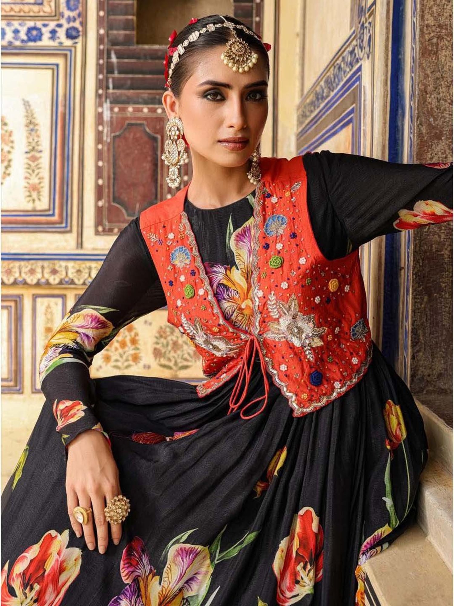 SCAKHI Black Printed Maxi Dress With Jacket