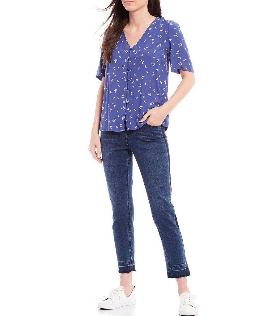 Joules Georgie Short Sleeve V-Neck Button Front Blouse