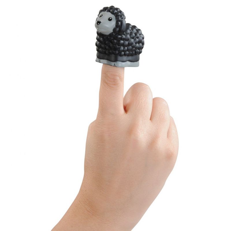 Kaplan Early Learning Old MacDonald Book and Finger Puppet Set