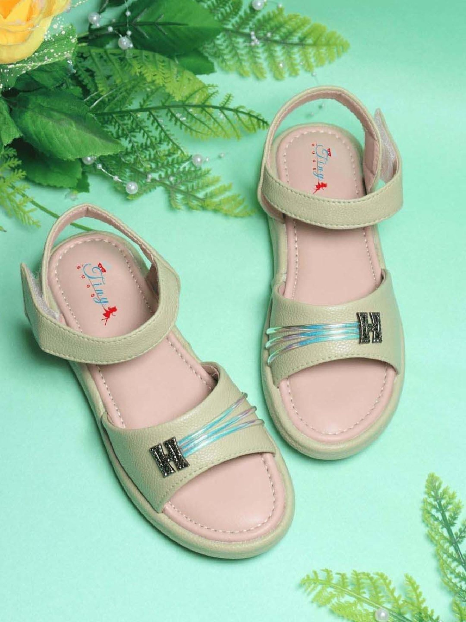 Tiny Bugs Girls Off White & Pink Party Wear Slip Ons