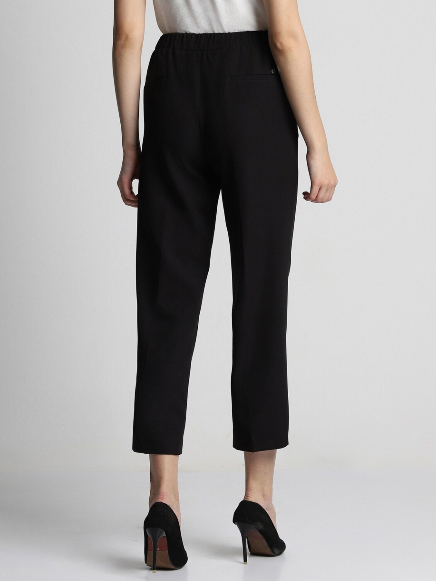 Crozo By Cantabil Black Checks Regular Fit Mid Rise Trousers