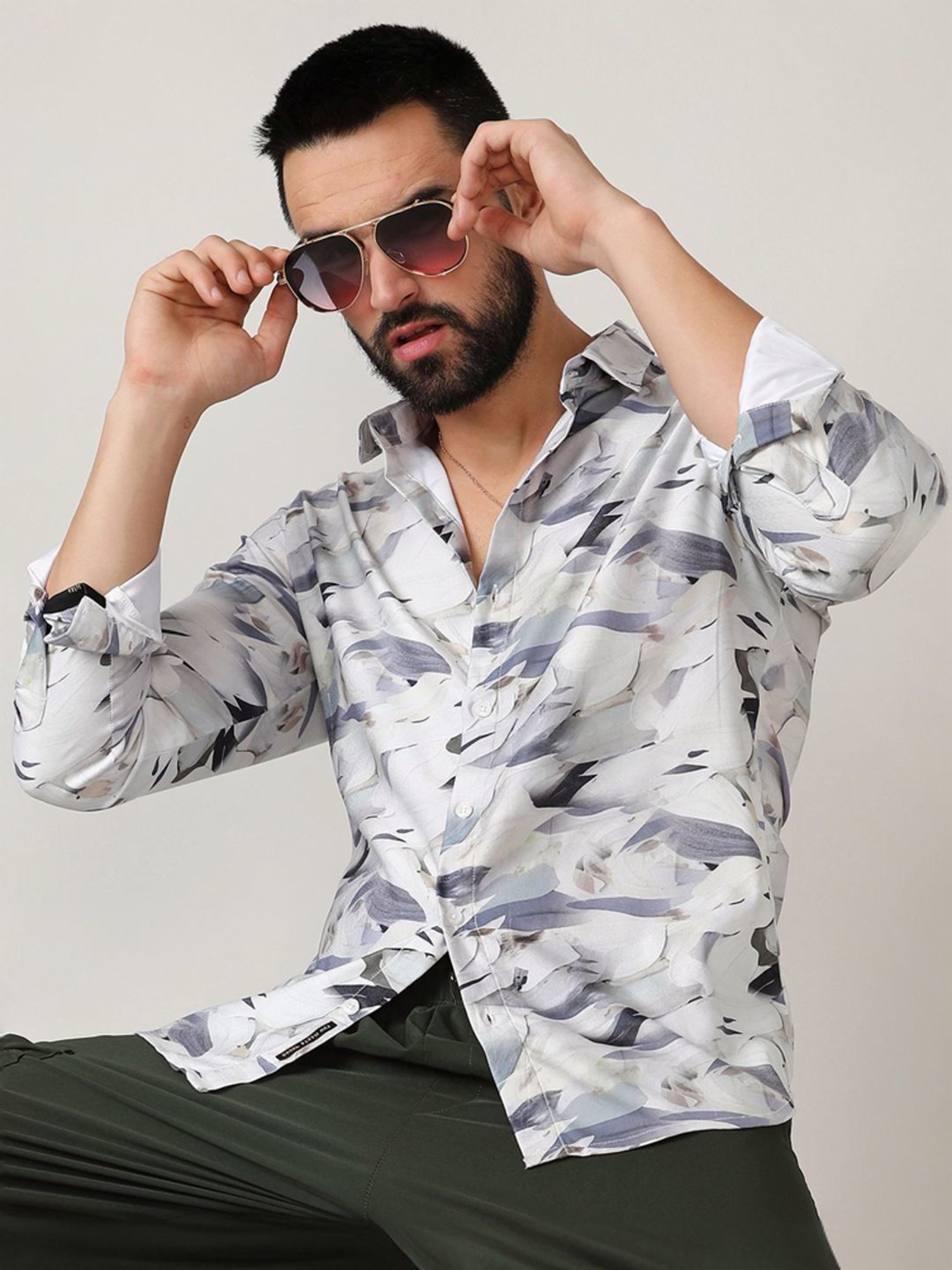 Campus Sutra Grey Regular Fit Printed Shirt