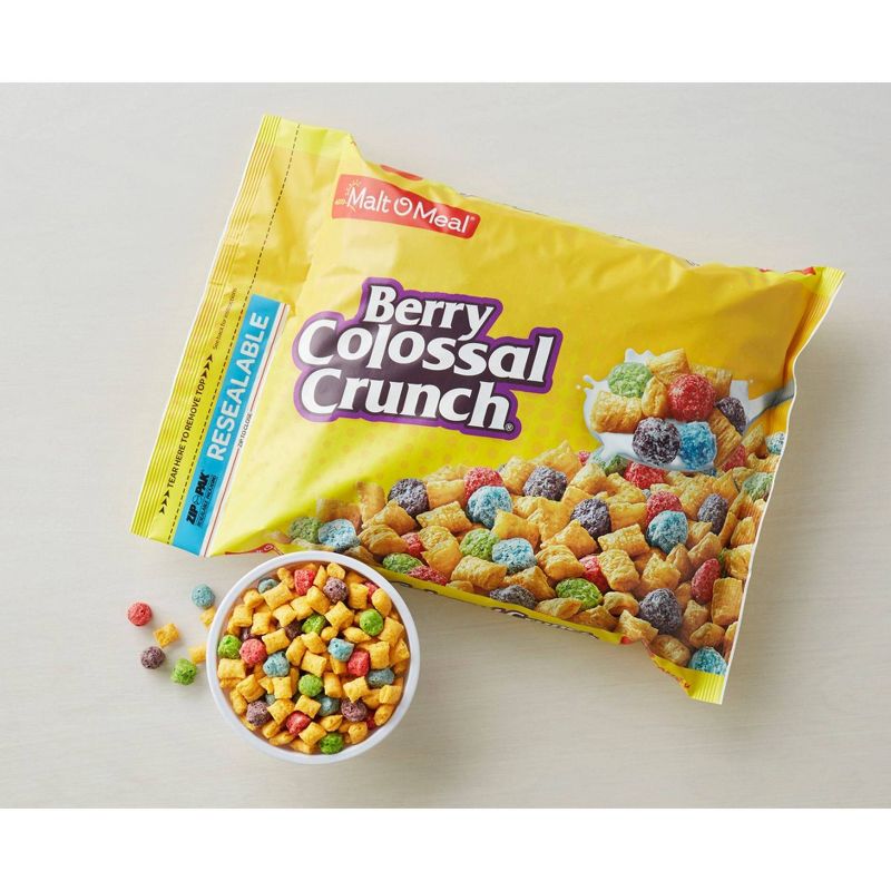 Berry Colossal Crunch Breakfast Cereal - 26oz - Malt O Meal