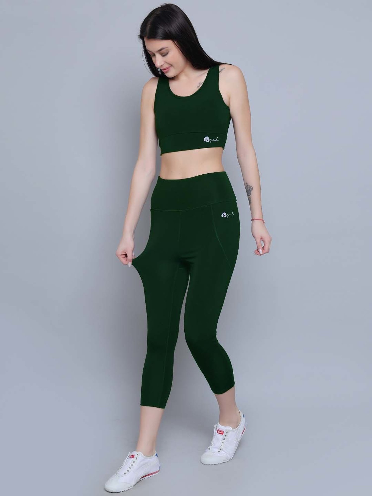 N-Gal Green Logo Print Sports Bra With Tights Set