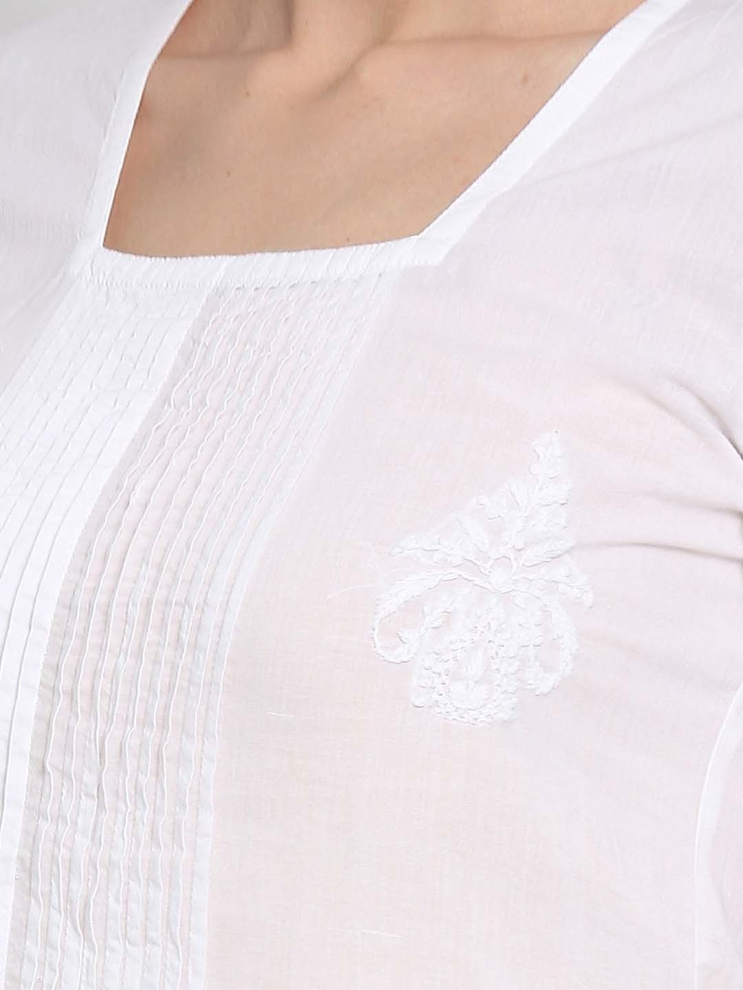 PARAMOUNT CHIKAN White Cotton Hand Embroidered Chikankari A Line Kurti