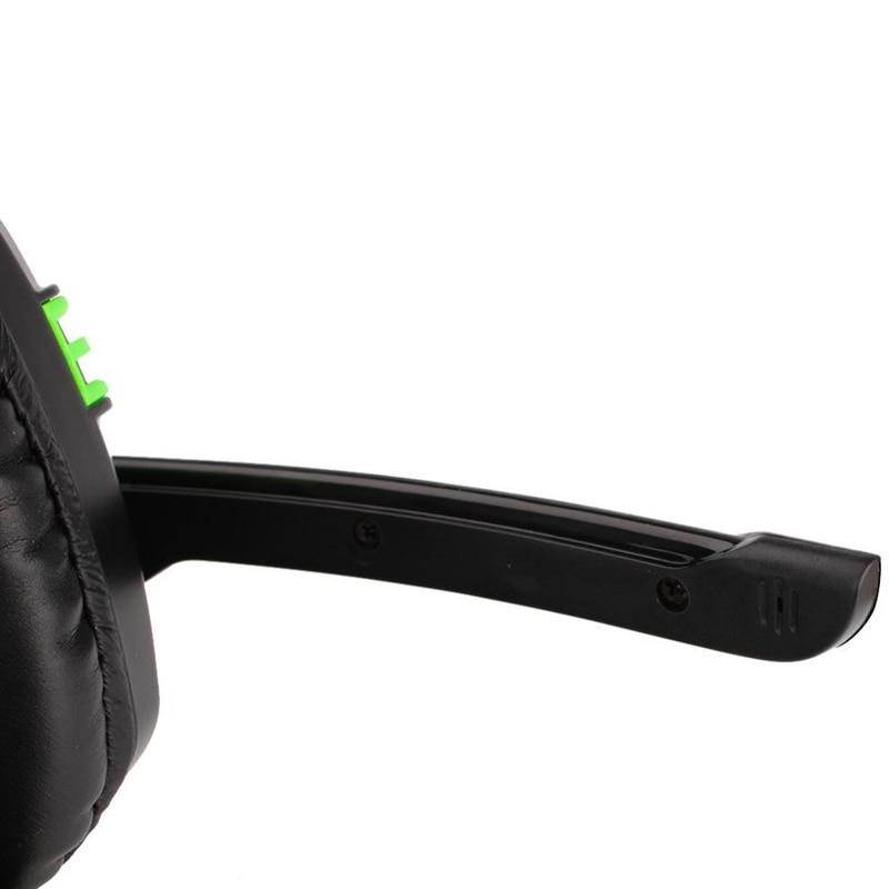 Everyday Wholesale Lots Black Earbuds Bundle Bulk in-Ear Earphones 124 Pack