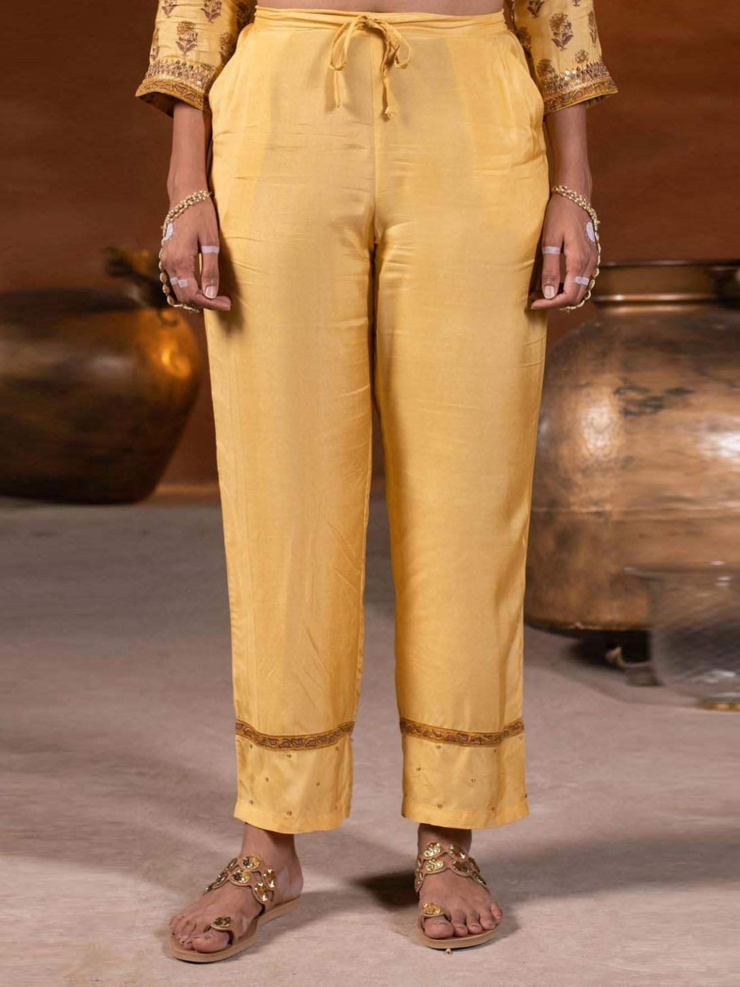 Prakriti Jaipur Yellow Chaashini Sarika Pant