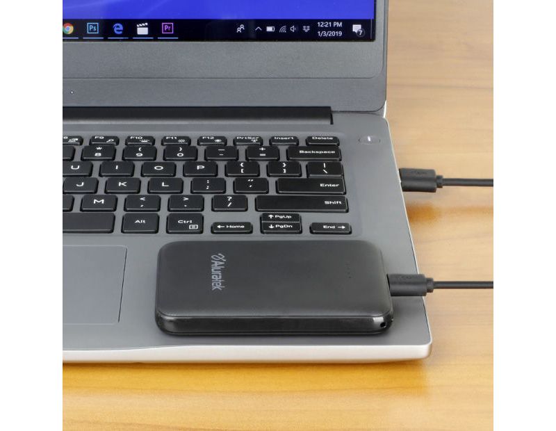 Aluratek 5000 mAh Portable Battery Charger