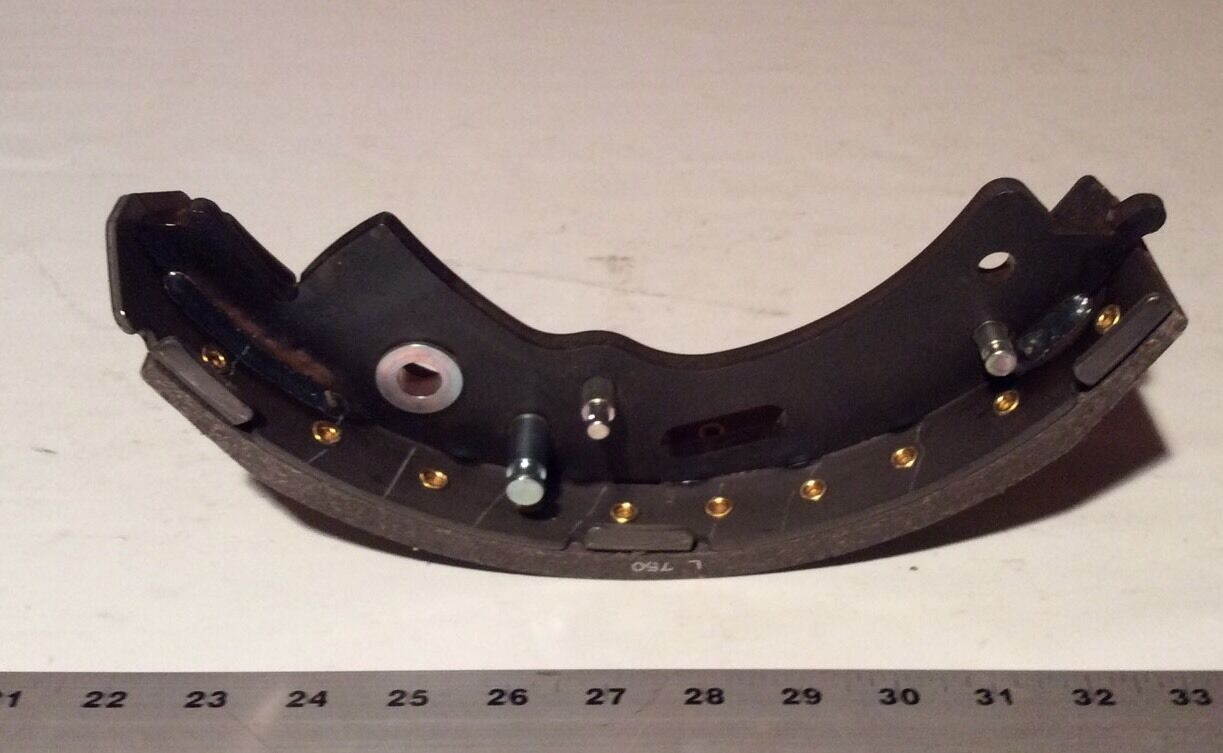 44060-53H01 Nissan Shoe & Lining Sku-15162807C