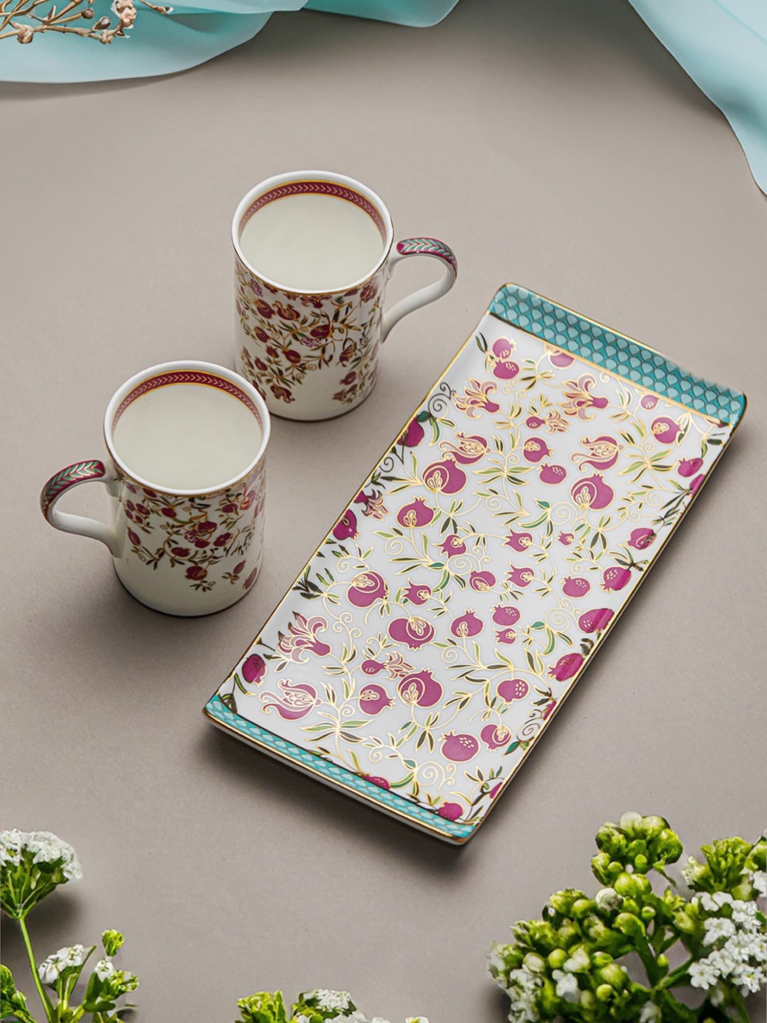 Trovea's Pom Passion 24K Gold Red Ceramic Mugs and Tray - Set of 2