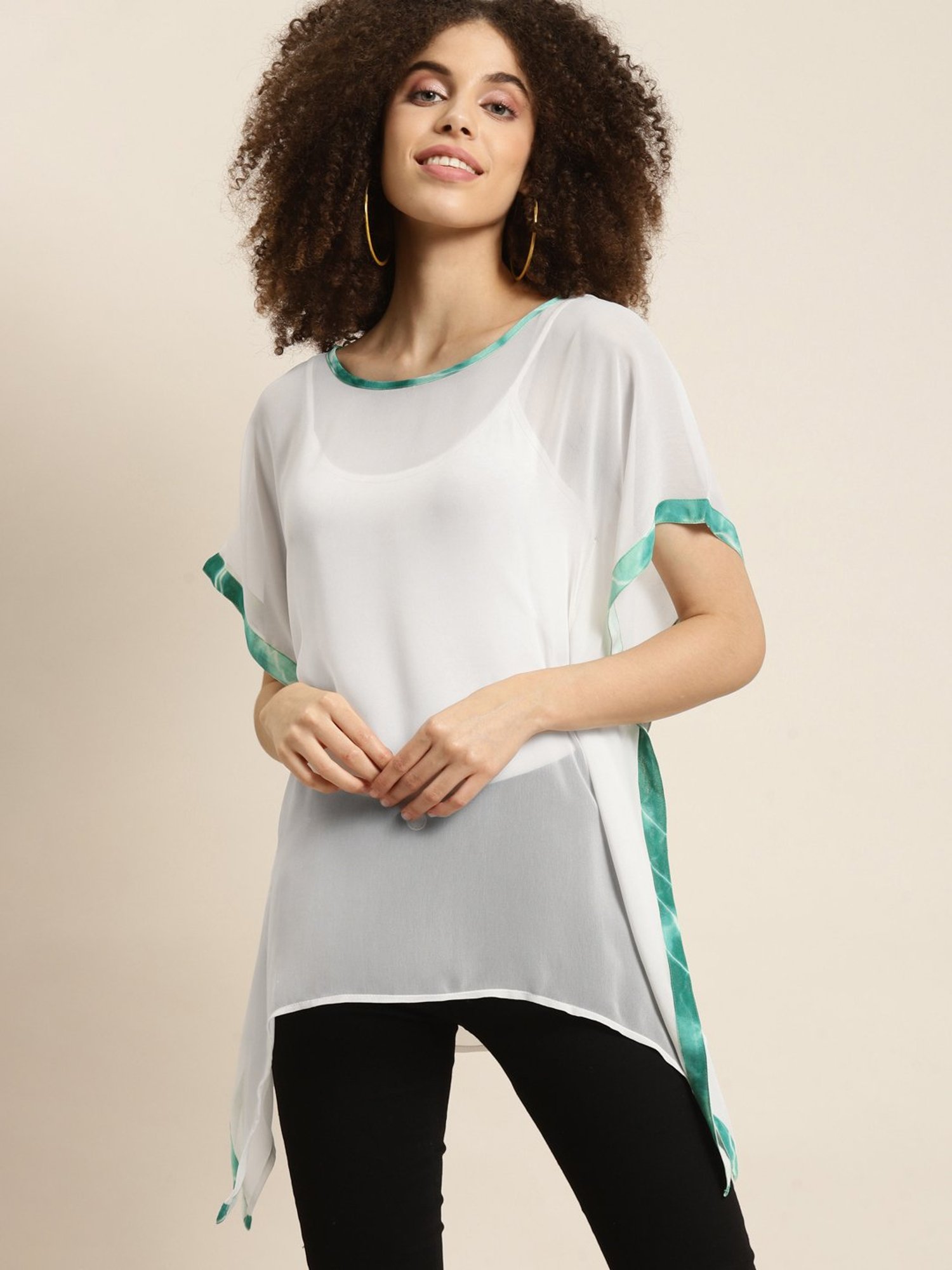 Qurvii White Kaftan Top
