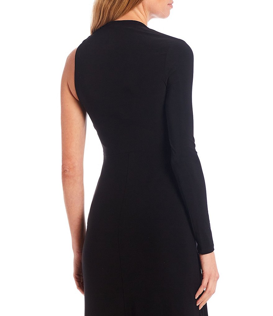 Betsy & Adam One Sleeve Asymmetrical Neckline Stretch Gown