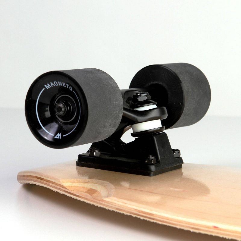 Magneto Boards 27.5" Mini Cruiser Skateboard - Heart Beat